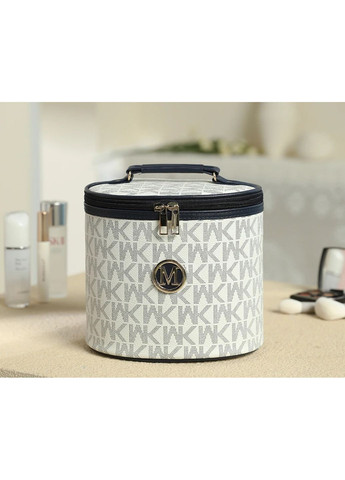 Вместительная водонепроницаемая косметичка бочонок белого цвета с символикой бренда Michael Kors No Brand (316580406)