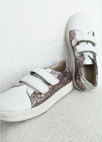 Розовые демисезонные детские кроссовки из натуральной кожи для маленьких модниц InFashion Кросівки