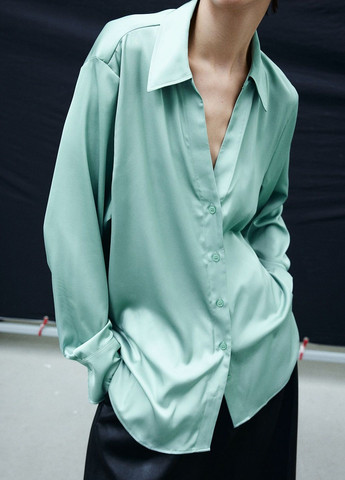 Світло-зелена демісезонна блузка H&M