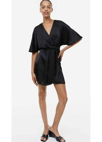 Чорна коктейльна жіноча атласна сукня н&м (58000) xs чорна H&M