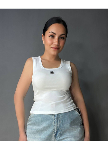 Майка жіноча A-N 25001 з широкими бретелями і металевим значком літери No Brand — 334098206