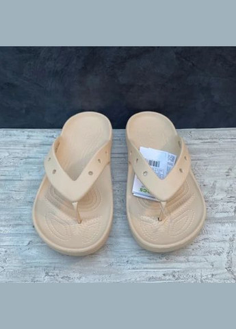 Бежевые повседневные, пляжные женские шлепанцы flip v2 bone Crocs