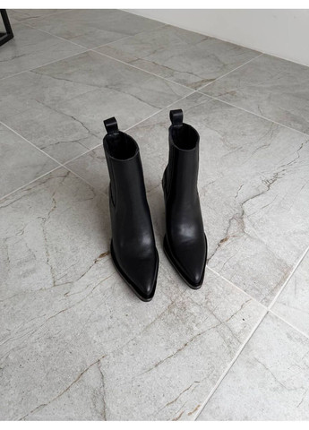 Чорні демісезонна чорні ботильйони Helen