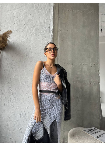 Белое кэжуал женское кружевное платье на бретелях Україна с цветочным принтом