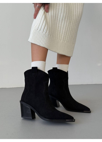 Осенние казаки ботинки No Brand из натуральной замши