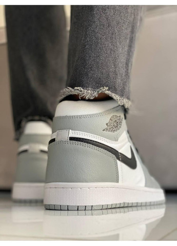 Сірі Осінні кросівки чоловічі nike air jordan 1 retro high grey white black найк аір джордан No Brand