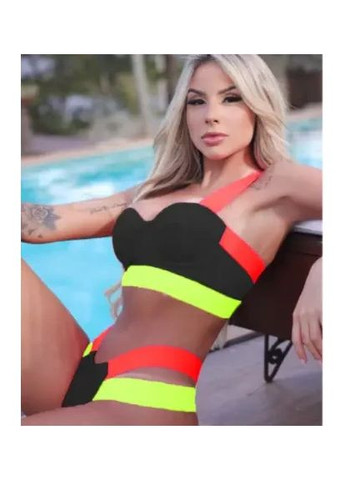 Чорний літній роздільний купальник з якісного швидковисихаючого еластану на пушапі з кісточками. роздільний купальник яскравий China