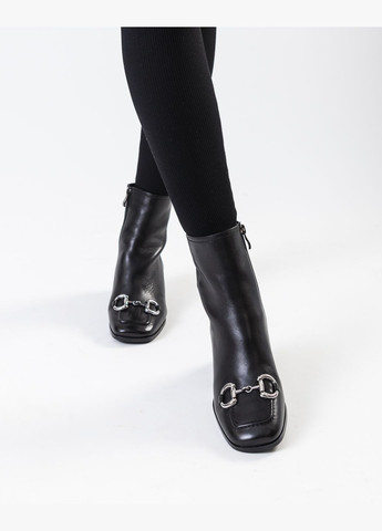 Черные ботинки (1558б) Geronea