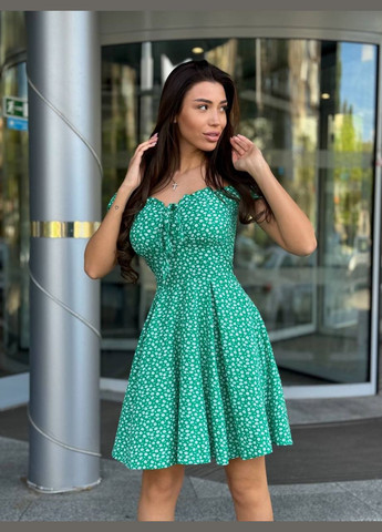 Зеленое нежное платье мини Україна с цветочным принтом