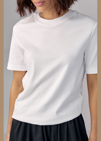 Молочная летняя базовая однотонная женская футболка Lurex