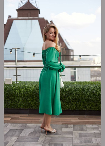 Зеленое женское платье креп-жатка No Brand