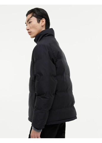 Чорна демісезонна чоловіча куртка regular fit (57763) m чорна H&M