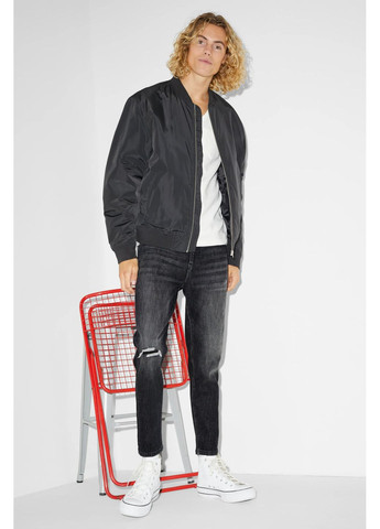 Серые демисезонные джинсы carrot C&A