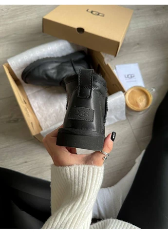 Женские Угги UGG Ultra Mini Black (Шкіра) (366320700)