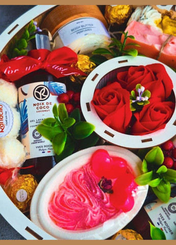 Подарочный набор для женщины "Spa Birthday" - красота, аромат, релакс. No Brand (360549839)