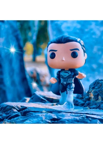 Игровая фигурка POP! серии Лига Справедливости – Супермен (черный костюм) Funko (331297314)