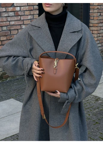 Сумка жіноча Medium Le 37 Shiny Leather Bucket Bag Brown No Brand (355342691)