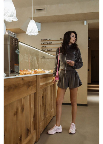 Стильний жіночий спортивний комплект з акцентними швами Україна (355889394)