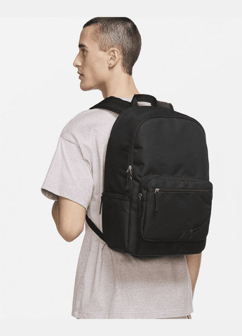 Рюкзак Heritage Eugene DB3300-010 чорна Nike (298399981)