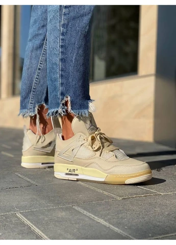 Бежевые демисезонные кроссовки мужские nike air jordan retro 4 beige white найк аир джордан No Brand