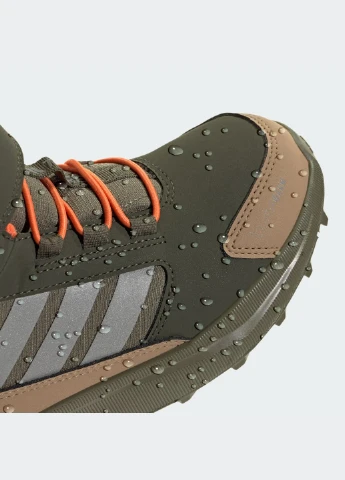 Зеленые спортивные осенние туристические ботинки terrex trailmaker 2 high climawarm+ kids adidas
