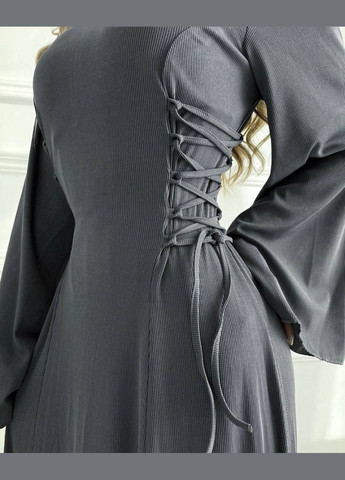 Графитовое праздничный, вечернее платье в рубчик с завязками на спине No Brand однотонное