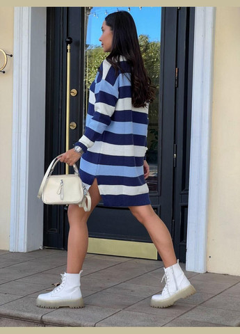 Синее повседневный, кэжуал, джинсовое вязаное платье в полоску, оверсайз силуэт, цвет — чёрный! BANG__BOOOM