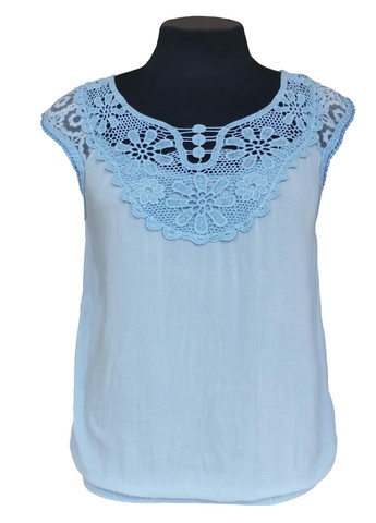 Блакитна літня блузка жіноча літня віскозна з коротким рукавом та мереживом італія блакитний free size No Brand