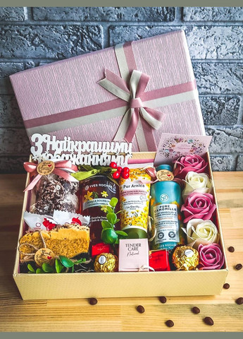 Новорічні подарунки для дівчат, корпоративні подарунки жінкам, дівчині на миколая, дружині на новий рік Yves Rocher (328451058)