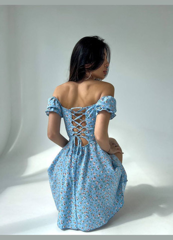 Блакитна кежуал сукня з імітацією чашок та шнурівкою на спині з відкритими плечима Adelante з квітковим принтом