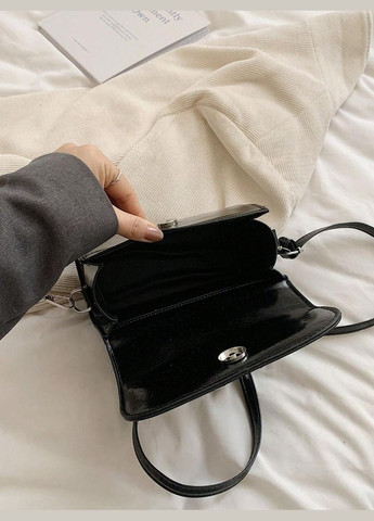 Жіноча класична сумка 1610 крос-боді через плече чорна No Brand (313235562)