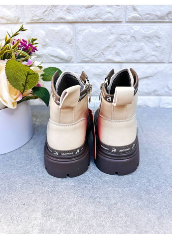 Бежевые красивые ботиночки для девочки Apawwa