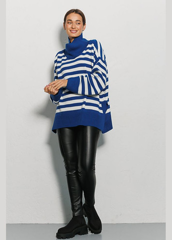 Синій жіночий в'язаний светр oversize рожевий в зелену смужку Arjen