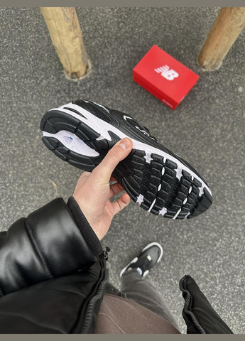 Черно-белые зимние стильные кроссовки с мехом No Brand