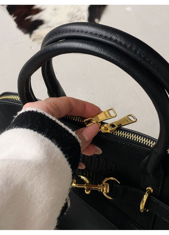 Сумка жіноча Aventure Nappa Leather чорний класичний крос боді No Brand (369935330)