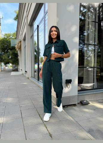 Жіночий прогулянковий костюм з мікро-вельвету смарагдового кольору 28721 No Brand (323642455)