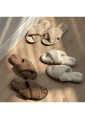 Бежевые домашние тапочки Fashion