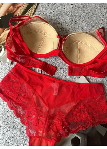 Червоний мереживний комплект із бюстгальтером на тонкому поролоні червоний Acousma