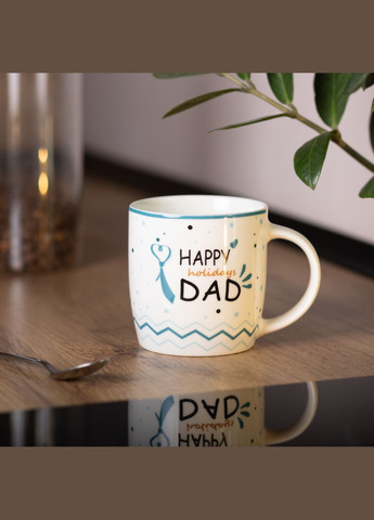 Чашка фарфоровая HAPPY HOLIDAYS DAD 450 мл для папы No Brand (361678458)