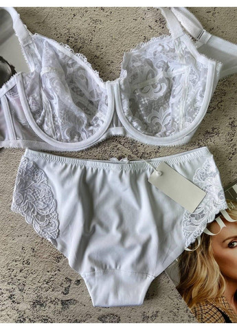 Білий жіноча нижня білизна великого розміру комплект на чашку е білий Lanny Mode