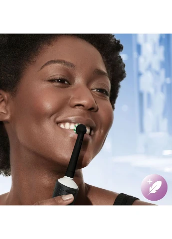 Электрическая зубная щетка Oral-B D103.413.3 PRO Black (361109822)