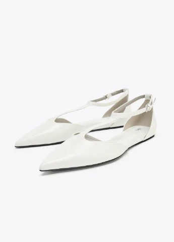Zara Туфли молочный з искусственная кожа, испания — лето (358927214)