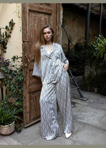 Женский шелковый костюм свободного кроя. Avanti (334676836)