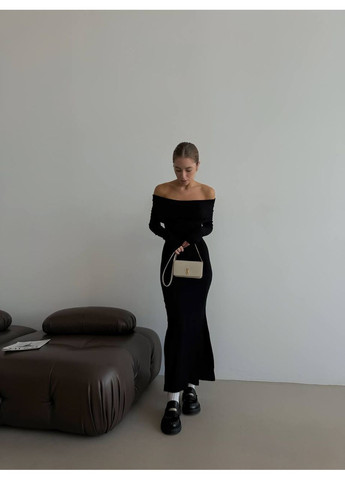 Чорна довга сукня з ангори з відкритими плечима Fashion