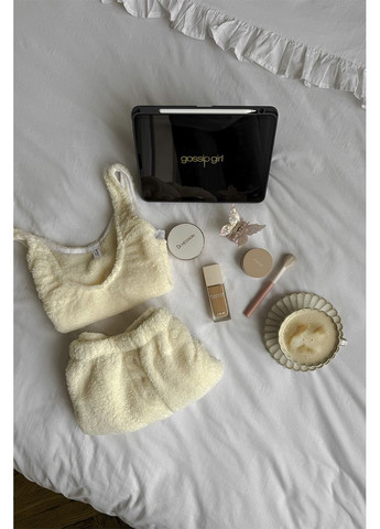 Молочная махровая пижама (майка + шорты + кардиган) kari shop atelier (191pj-39ssjsh-mi) Ova Ova Brand