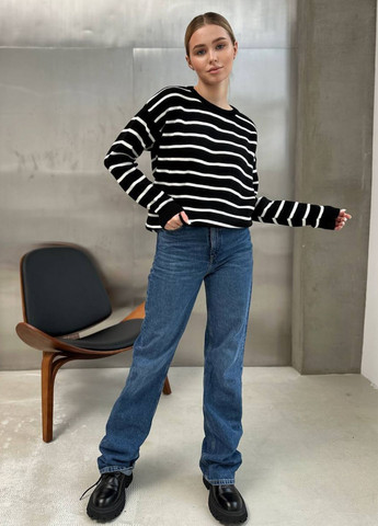 Черный демисезонный базовый свитер в полоску джемпер Україна