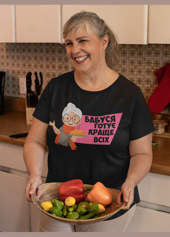 Футболка жіноча чорна з оригінальним принтом для бабусі "Бабуся готує найкраще" Кавун футболка (316304792)