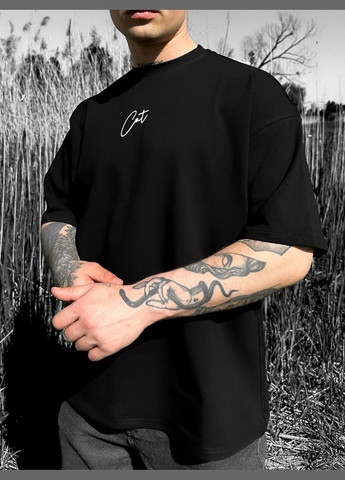 Черная стильная футболка Vakko