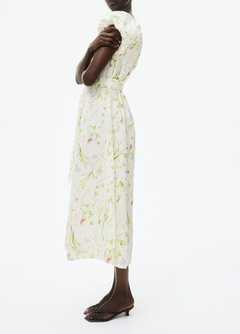 Білий кежуал сукня H&M з квітковим принтом