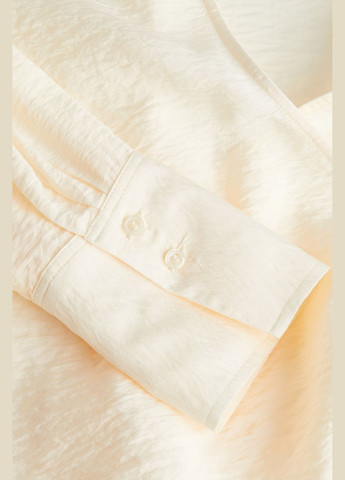 Молочная блуза H&M